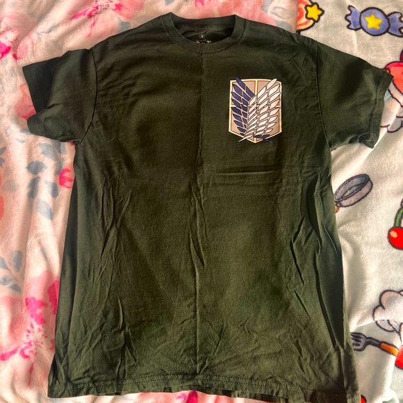 ATTACK ON TITAN (AOT) SHIRT - Picture 1 of 2